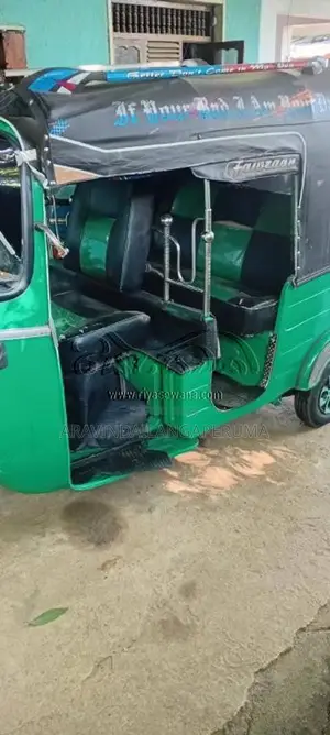 Bajaj 4 stroke 2009 Three Wheel (Used)