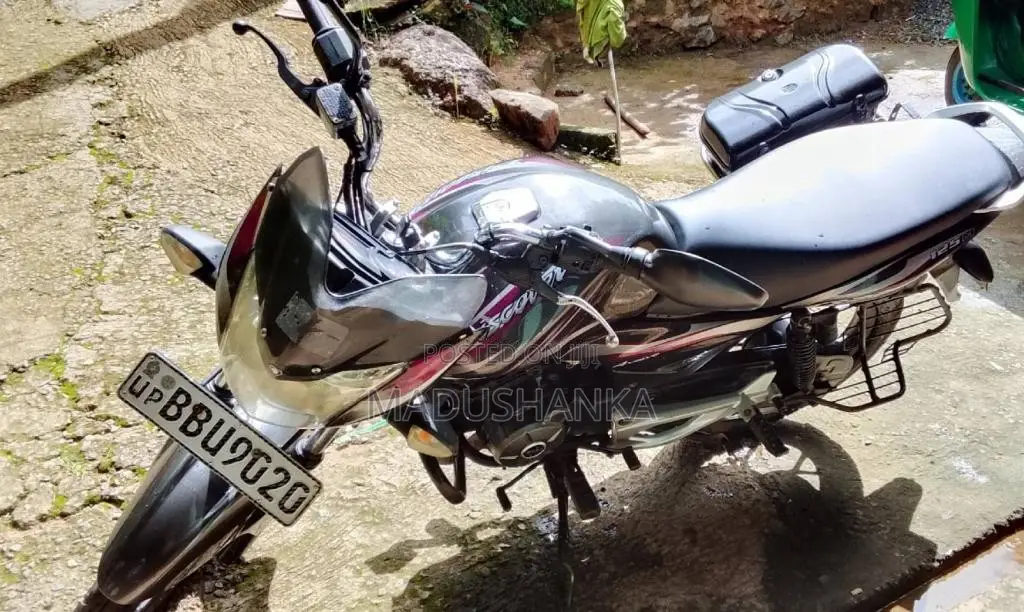 Bajaj Discover 2015 Motorbike (Used)
