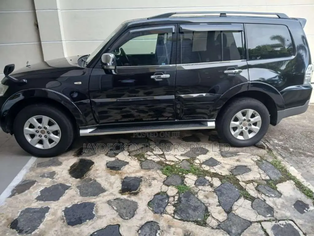 Mitsubishi Montero 2013 SUV (Used)