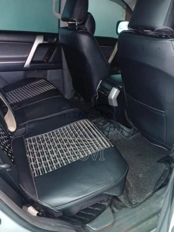 Toyota Prado Lc5 2013 SUV (Used)