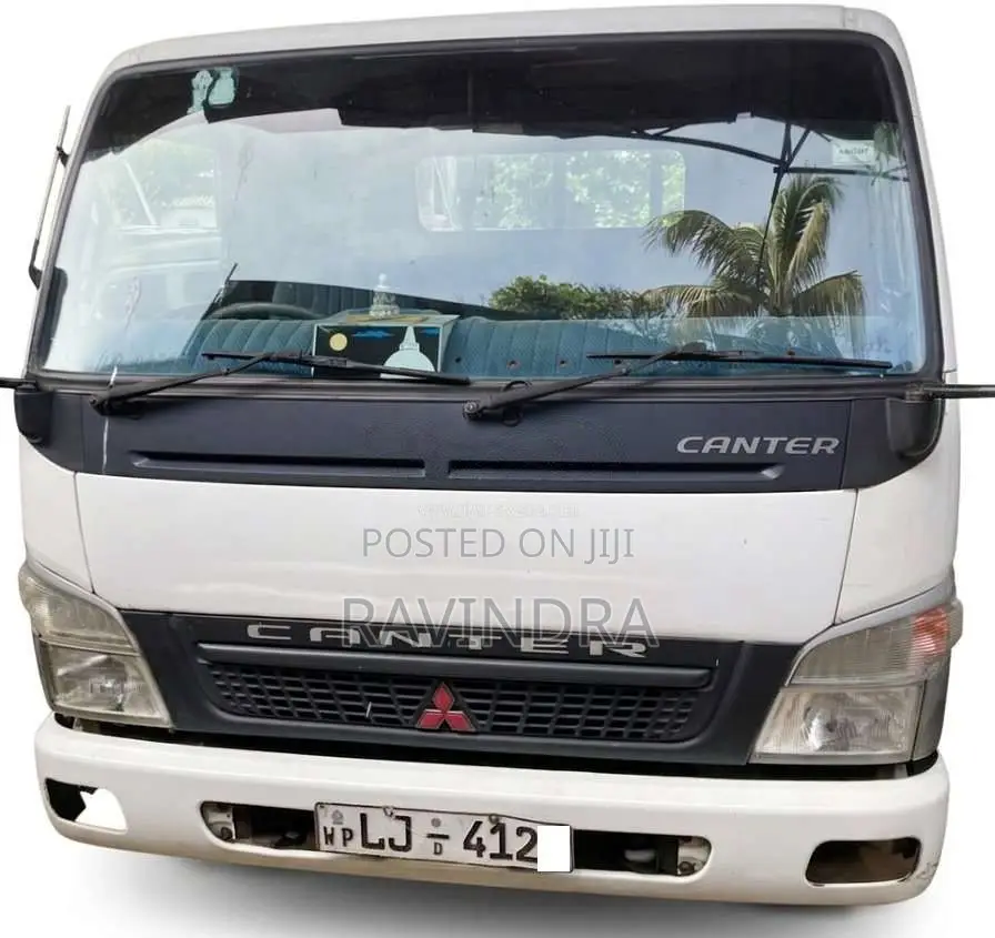 Mitsubishi Canter 2011 Lorry (Used)