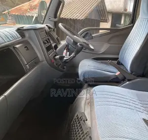 Mitsubishi Canter 2011 Lorry (Used)