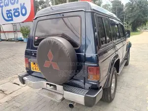 Mitsubishi Pajero 1988 SUV (Used)