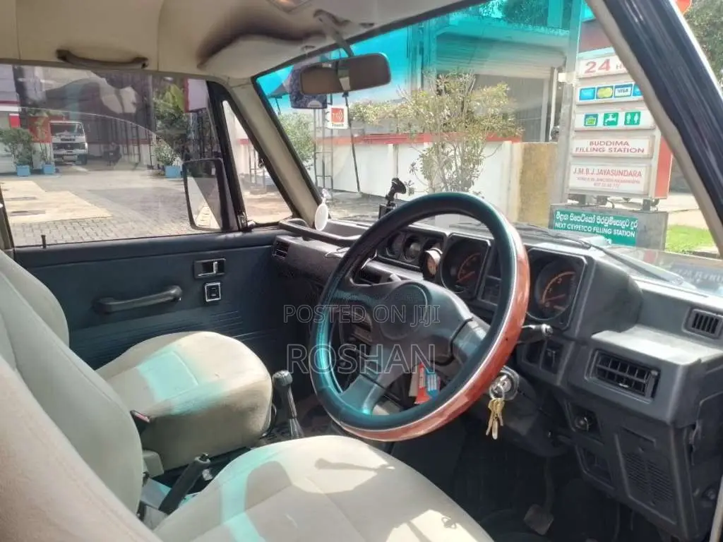 Mitsubishi Pajero 1988 SUV (Used)