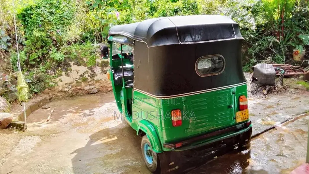 Bajaj 175 2010 Three Wheel (Used)