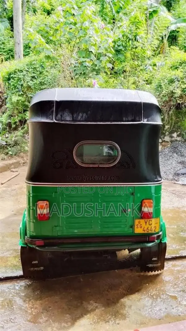 Bajaj 175 2010 Three Wheel (Used)