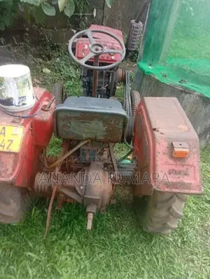 Massey-Ferguson 135 2006 Tractor (Used)
