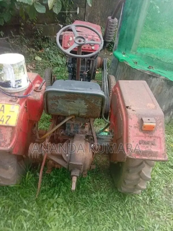 Massey-Ferguson 135 2006 Tractor (Used)