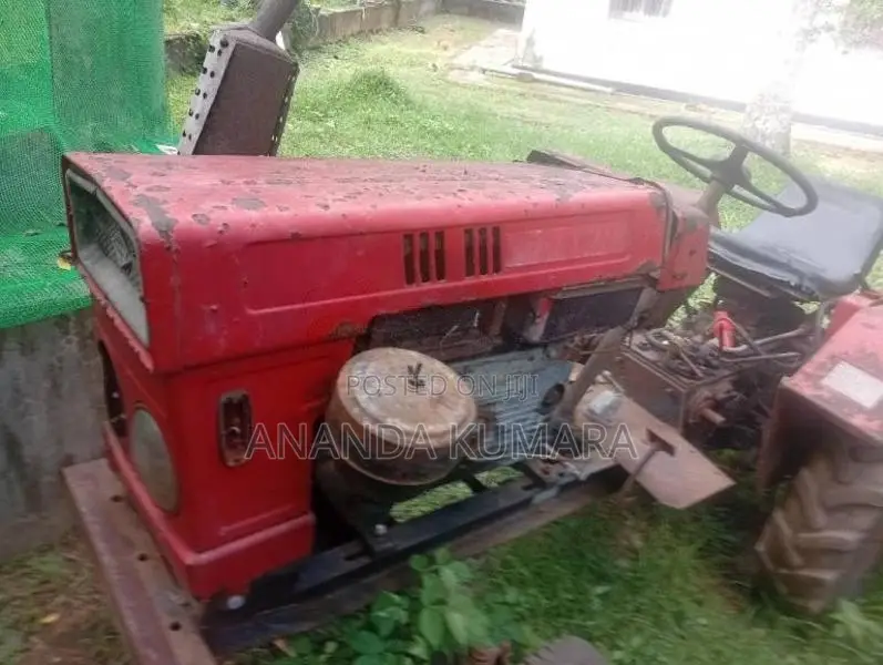 Massey-Ferguson 135 2006 Tractor (Used)
