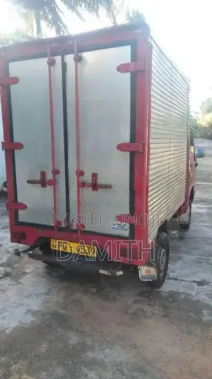 Tata Dimo Batta 2011 Lorry (Used)