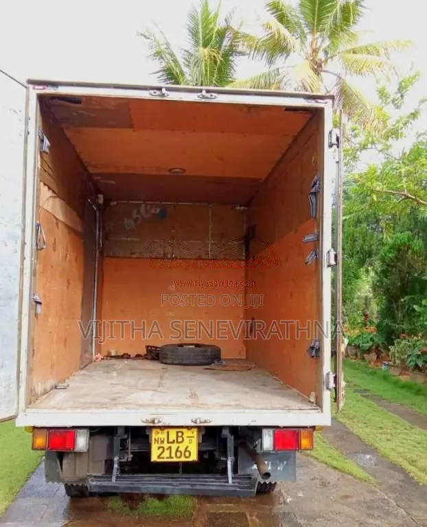 Toyota Dyna 2006 Lorry (Used)