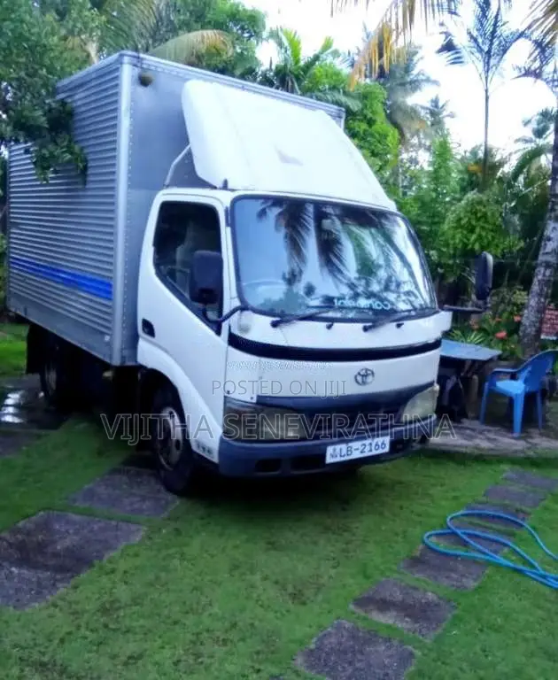 Toyota Dyna 2006 Lorry (Used)