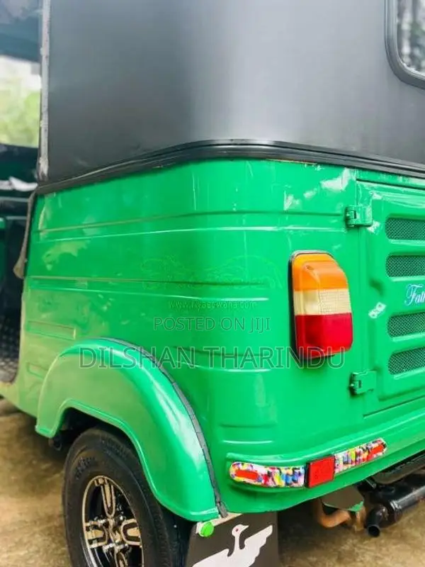 Bajaj 4 Stroke 2008 Three Wheel (Used)
