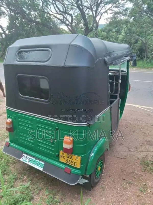 Bajaj 4 Stroke 2010 Three Wheel (Used)