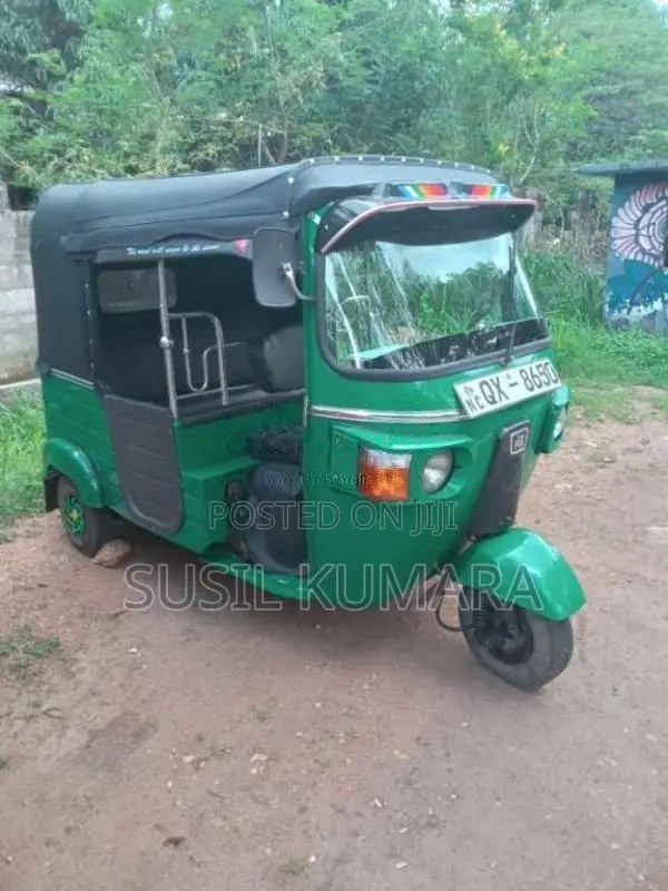 Bajaj 4 Stroke 2010 Three Wheel (Used)