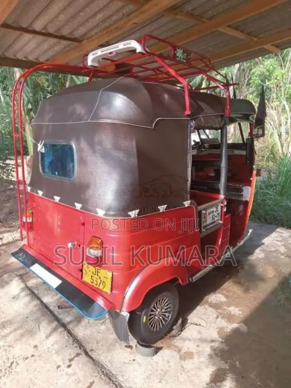 Bajaj 2 Stroke 2004 Three Wheel (Used)