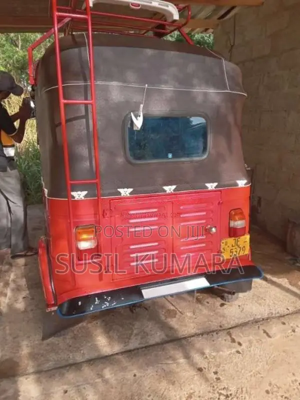 Bajaj 2 Stroke 2004 Three Wheel (Used)