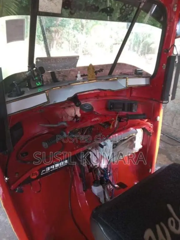 Bajaj 2 Stroke 2004 Three Wheel (Used)
