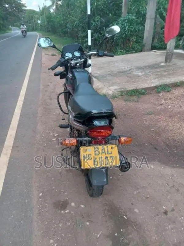 Bajaj Platina 2013 Motorbike (Used)