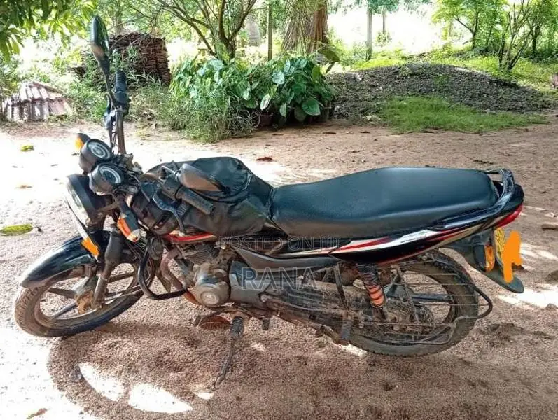 Bajaj Platina ES 2015 Motorbike (Used)