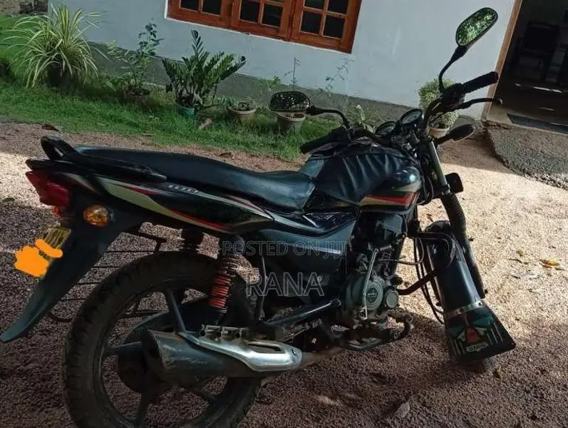Bajaj Platina ES 2015 Motorbike (Used)