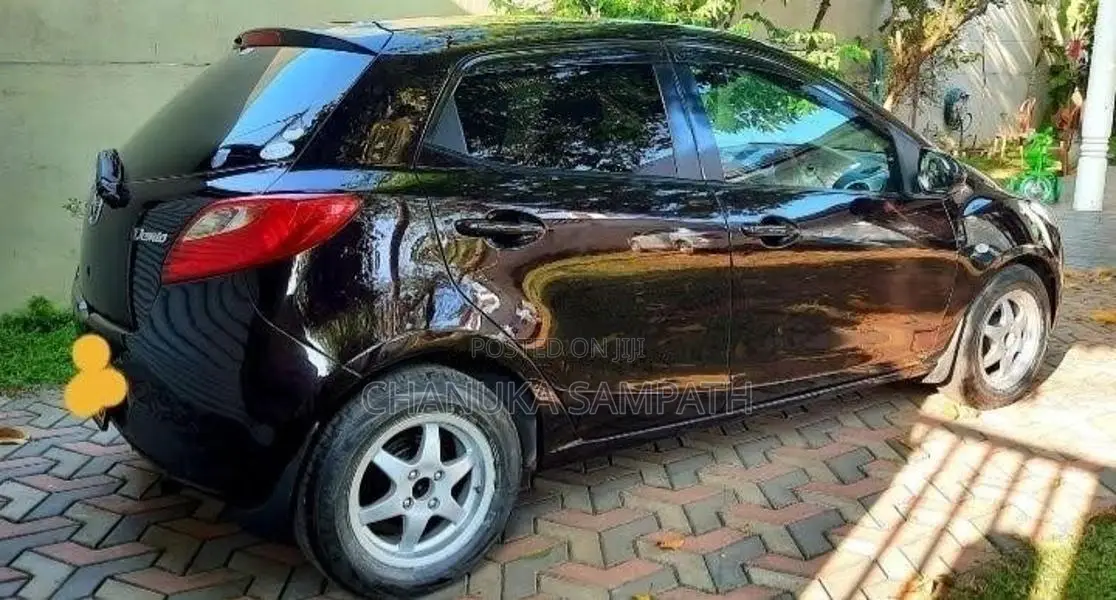 Mazda Demio 2009 Car (Used)