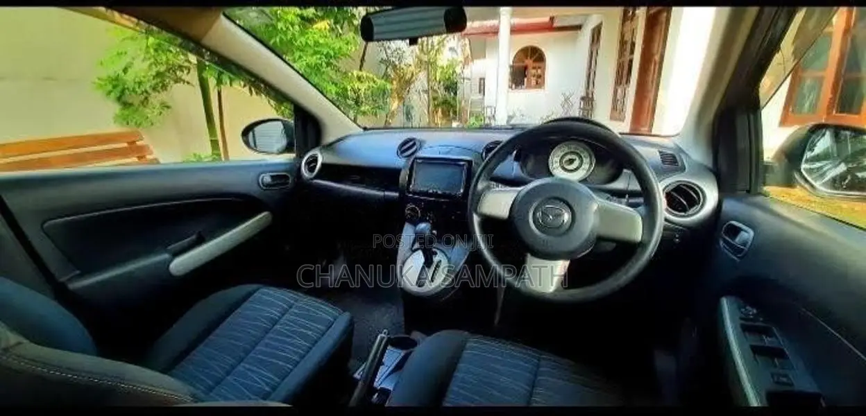 Mazda Demio 2009 Car (Used)