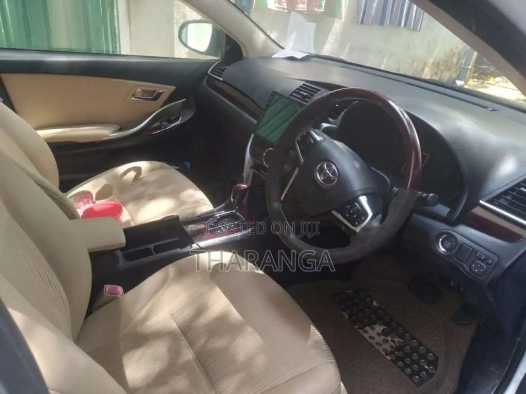 Toyota Premio 2016 Car (Used)