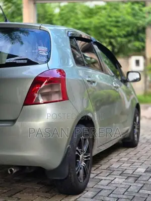 Toyota Vitz 2007 Car (Used)