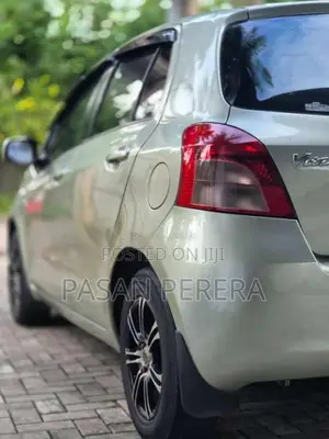 Toyota Vitz 2007 Car (Used)