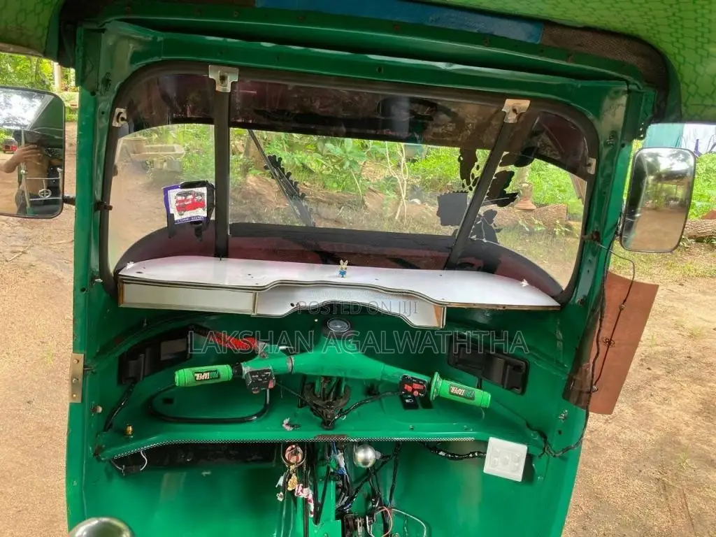 Bajaj 2 stroke 2004 Three Wheel (Used)