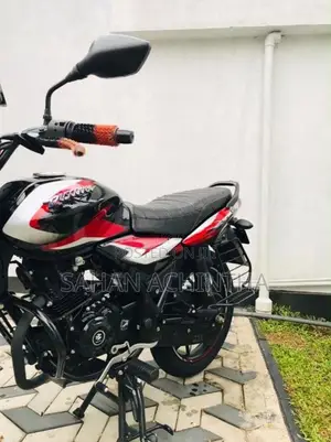 Bajaj Discovere 2025 Motorbike (Used)