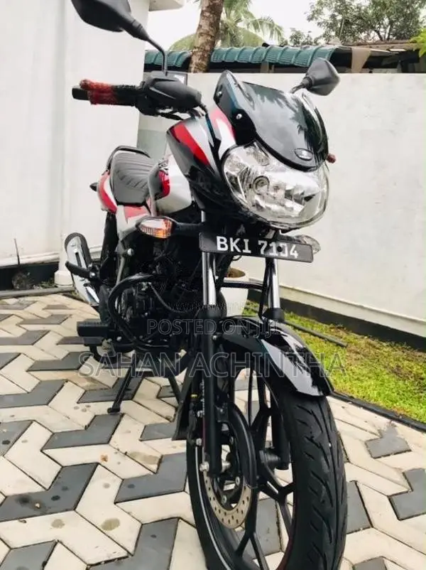 Bajaj Discovere 2025 Motorbike (Used)
