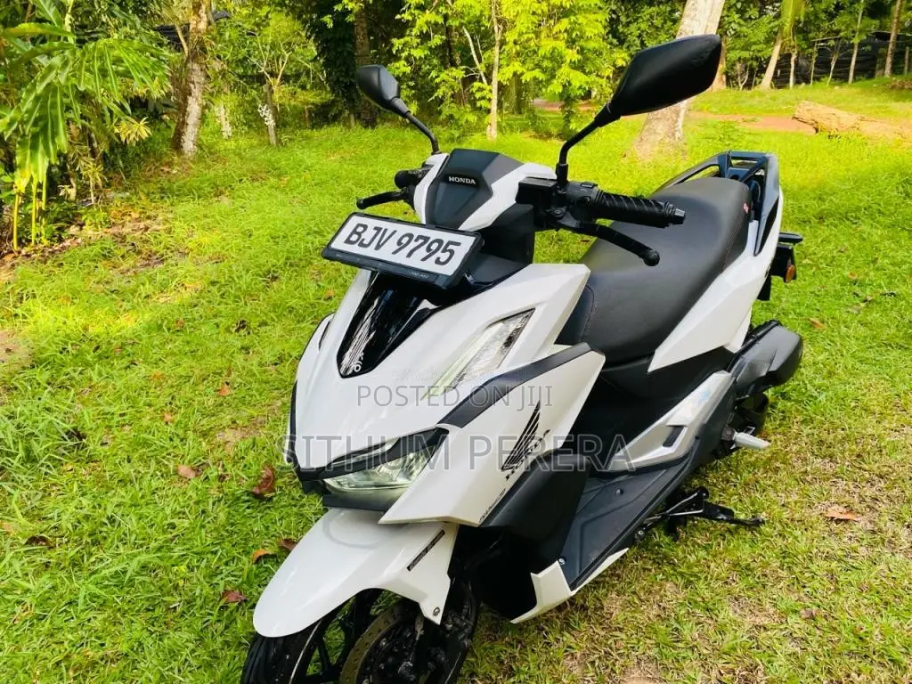 Senaro Click 150i 2025 Motorbike (Used)