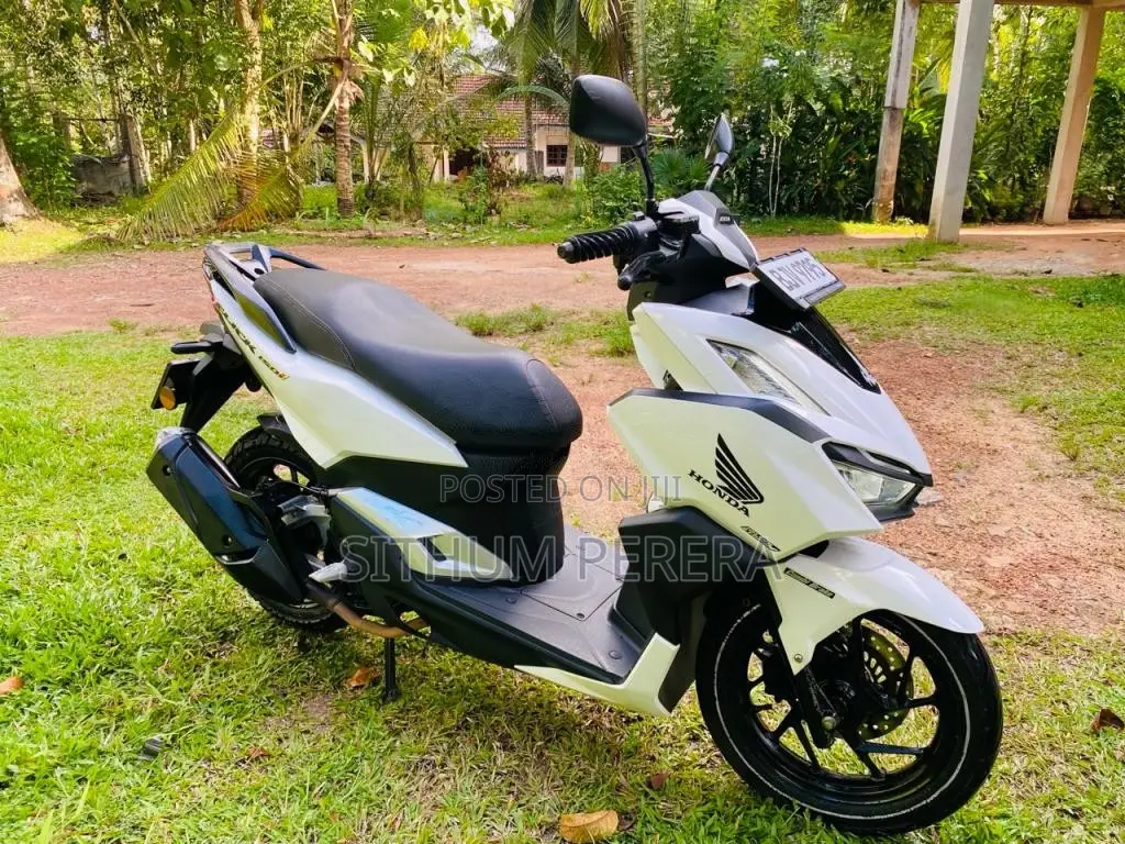 Senaro Click 150i 2025 Motorbike (Used)