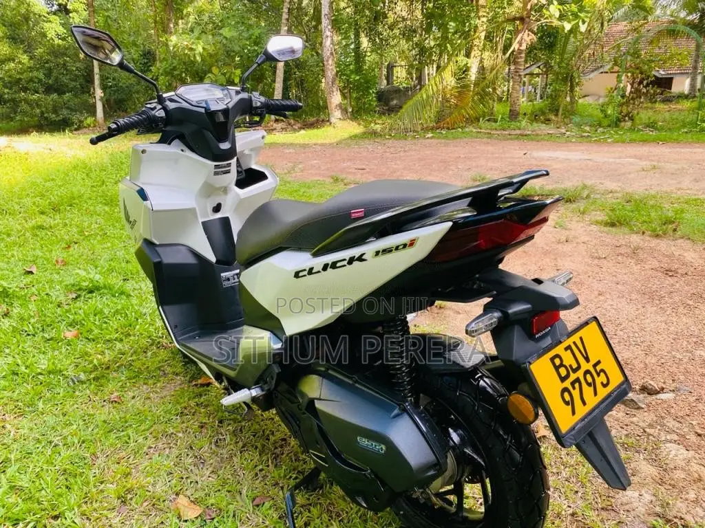 Senaro Click 150i 2025 Motorbike (Used)