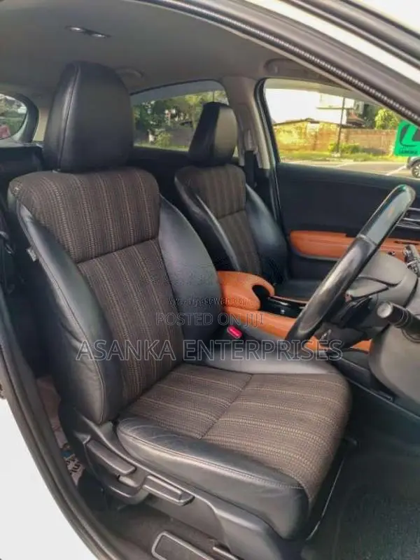 Honda Vezel Z 2016 SUV (Used)