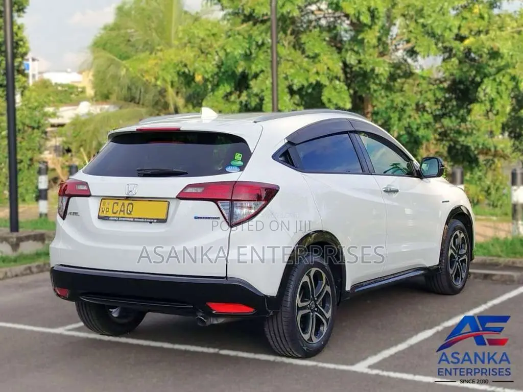 Honda Vezel Z 2016 SUV (Used)