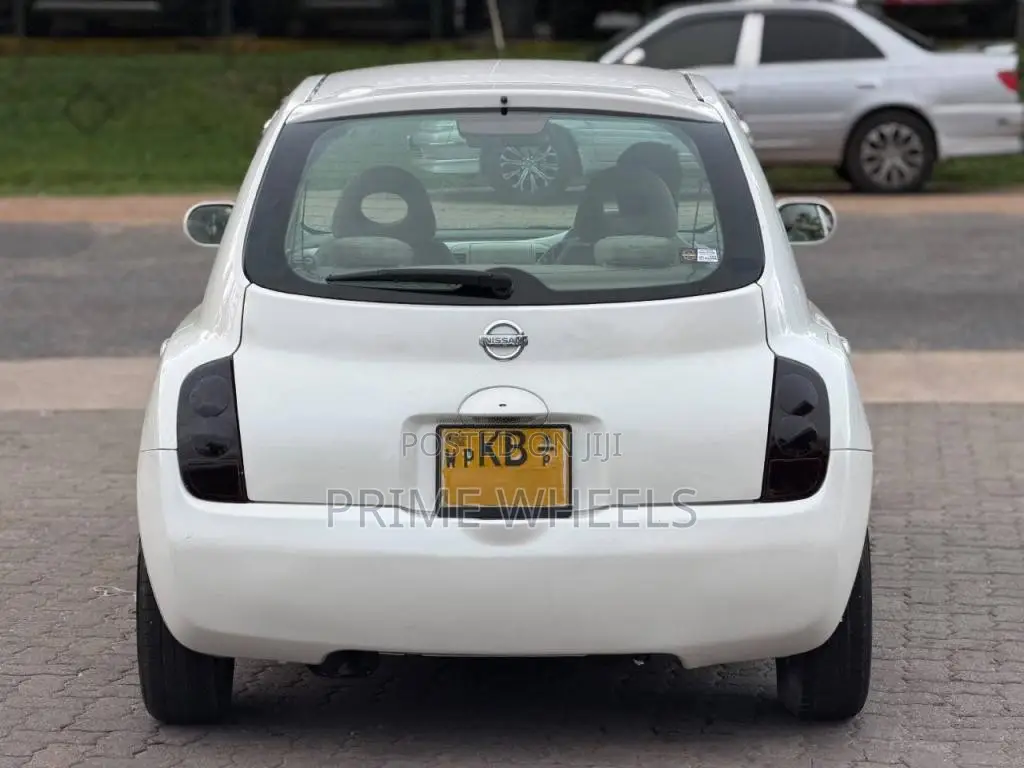 Nissan March AK12 2002 Car (Used)