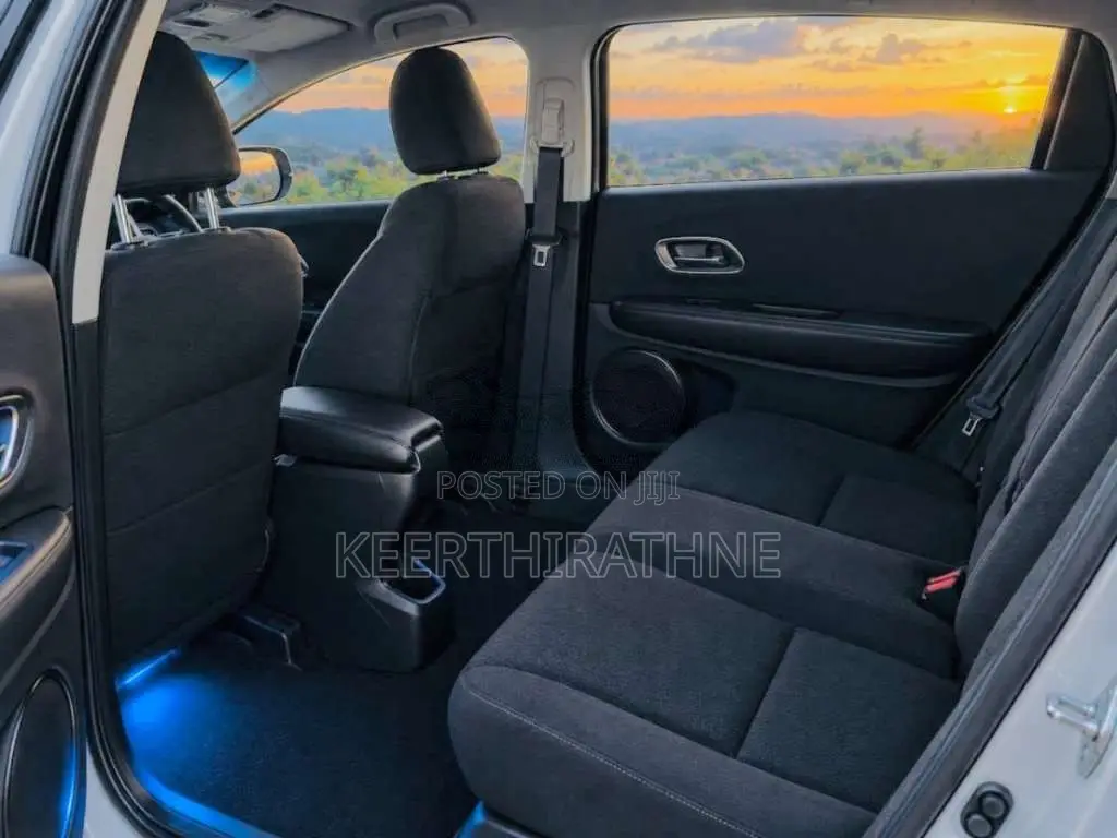 Honda Vezel 2016 SUV (Used)