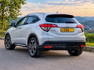 Honda Vezel 2016 SUV (Used)
