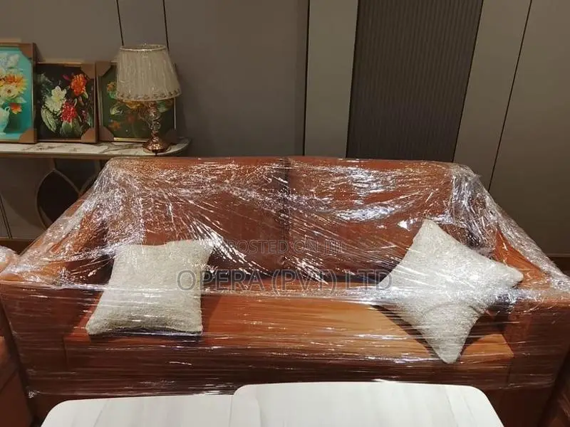 සුඛෝපභෝගී Sofa Set එකක් — ඔබේ නිවසට නව පෙනුමක්!