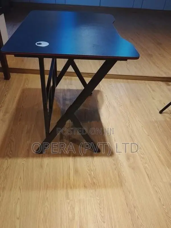 Classic computer desk