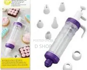 Dessert & Cake Decorator Gadget