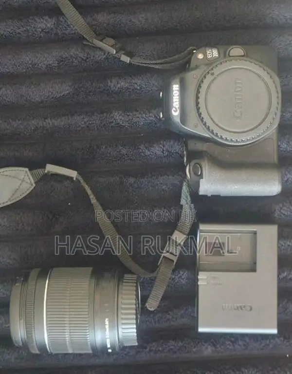 Canon EOS 200D Dslr