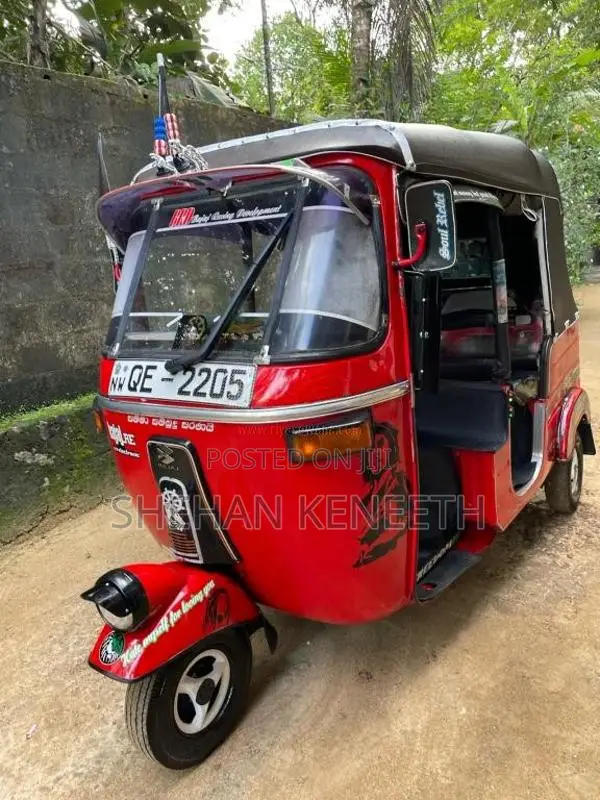 Bajaj RE 2006 Three Wheel (Used)