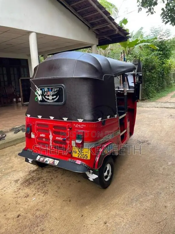 Bajaj RE 2006 Three Wheel (Used)