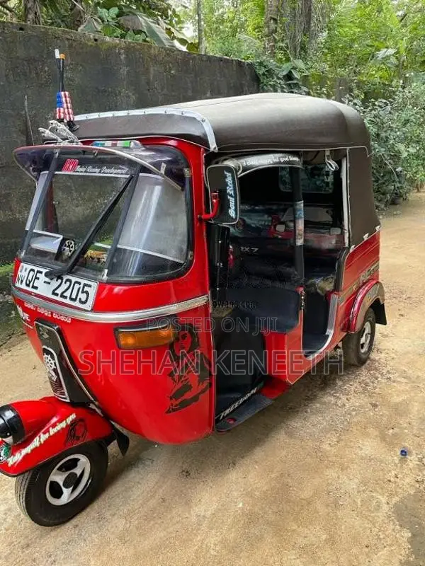 Bajaj RE 2006 Three Wheel (Used)