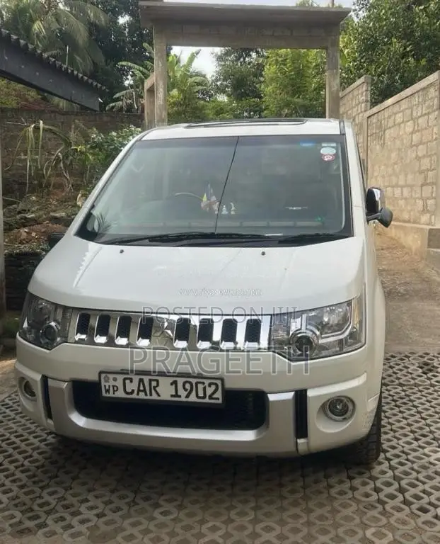 Mitsubishi DELICA D5 2016 SUV Unregistered (Recondition)