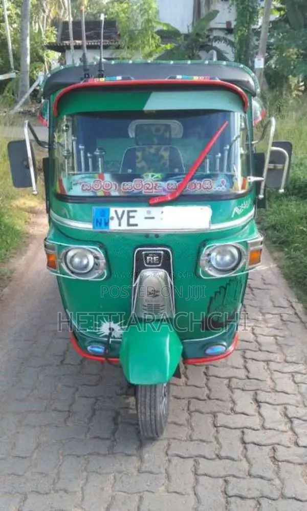 Bajaj RE 205 2011 Three Wheel (Used)